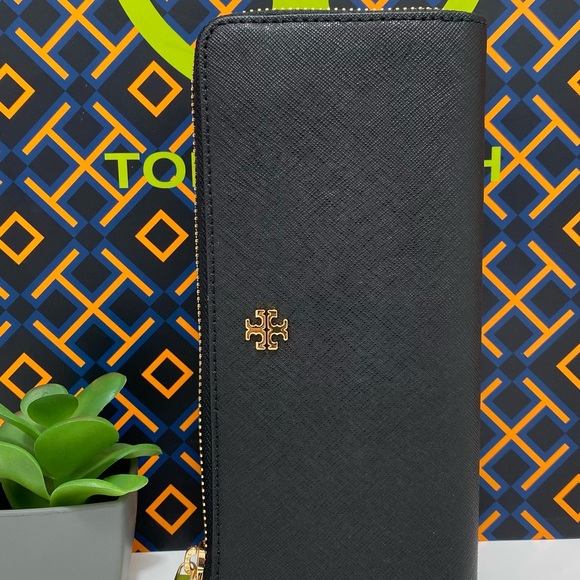 Tory Burch Emerson L-zip continental wallet - Picture 11 of 12